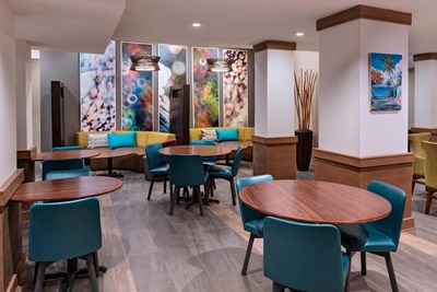 Courtyard by Marriott Nassau Downtown