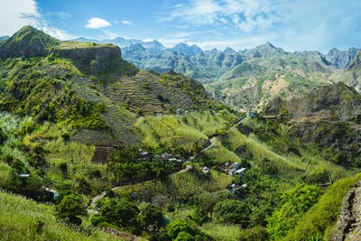 La vall�e verdoyante de Paul