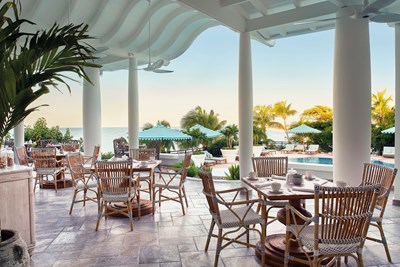 Le petit d�jeuner au restaurant Corail, face � la mer