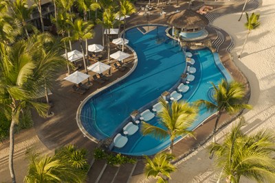 Les piscines du resort nich�es au c�ur des jardins