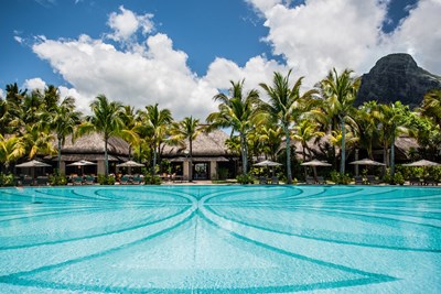 Paradis Beachcomber Golf Resort & Spa