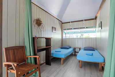 Manomano Lodge - 3BR Paea Beach Bungalow & Kitchen - Lits Twin