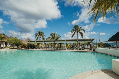 D�tente au bord de la piscine