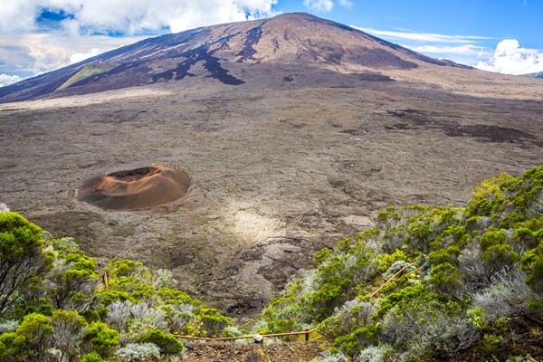 des paysages spectaculaires entre volcans et cirques