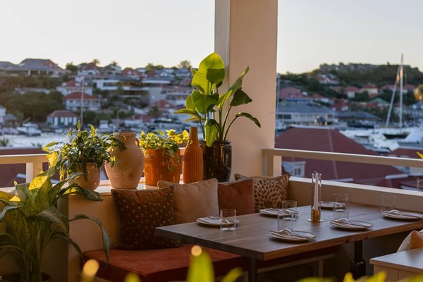 vue sur le port depuis le restaurant bonito